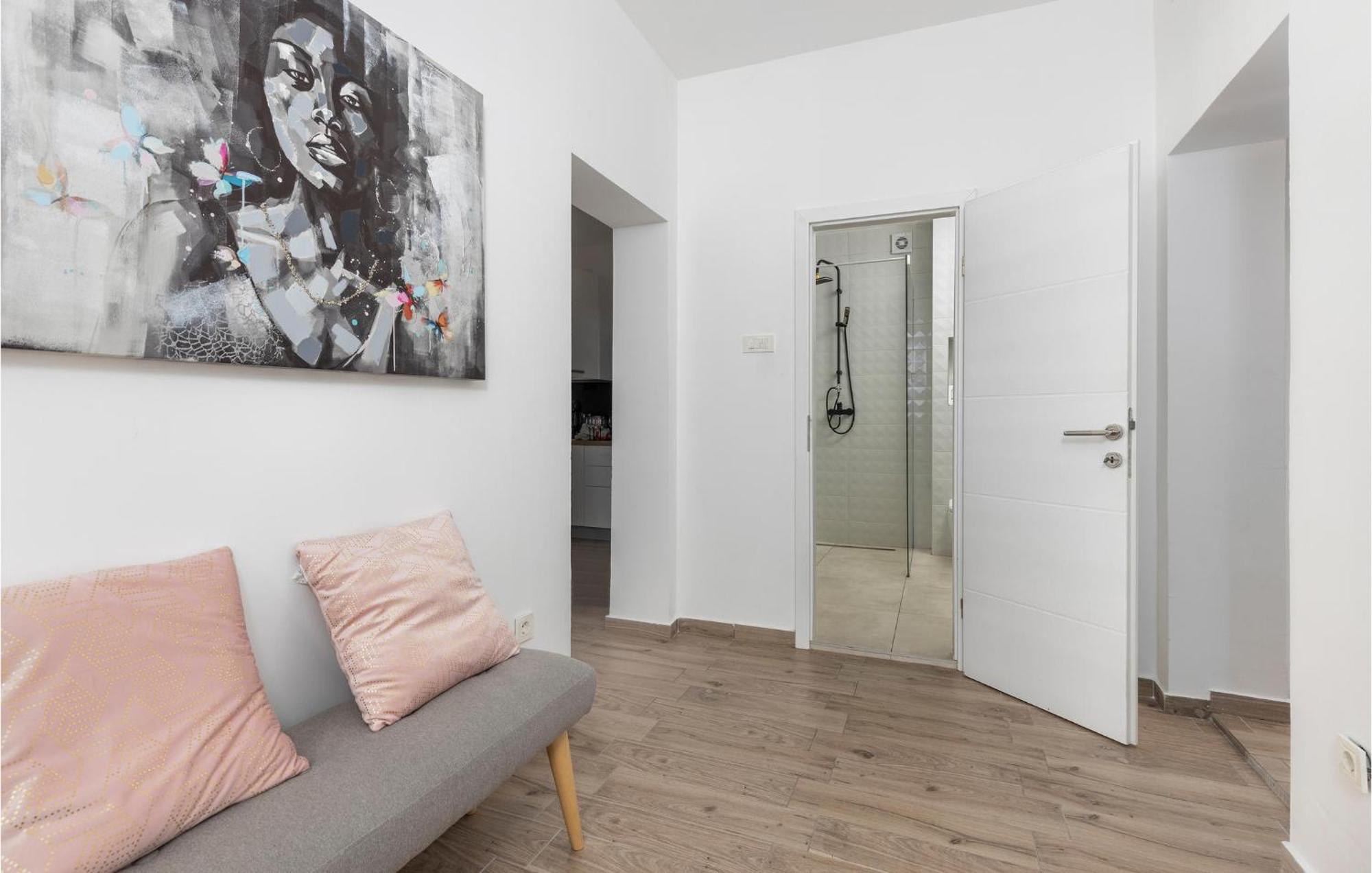 Amazing Apartment In Rijeka With Wifi Dış mekan fotoğraf