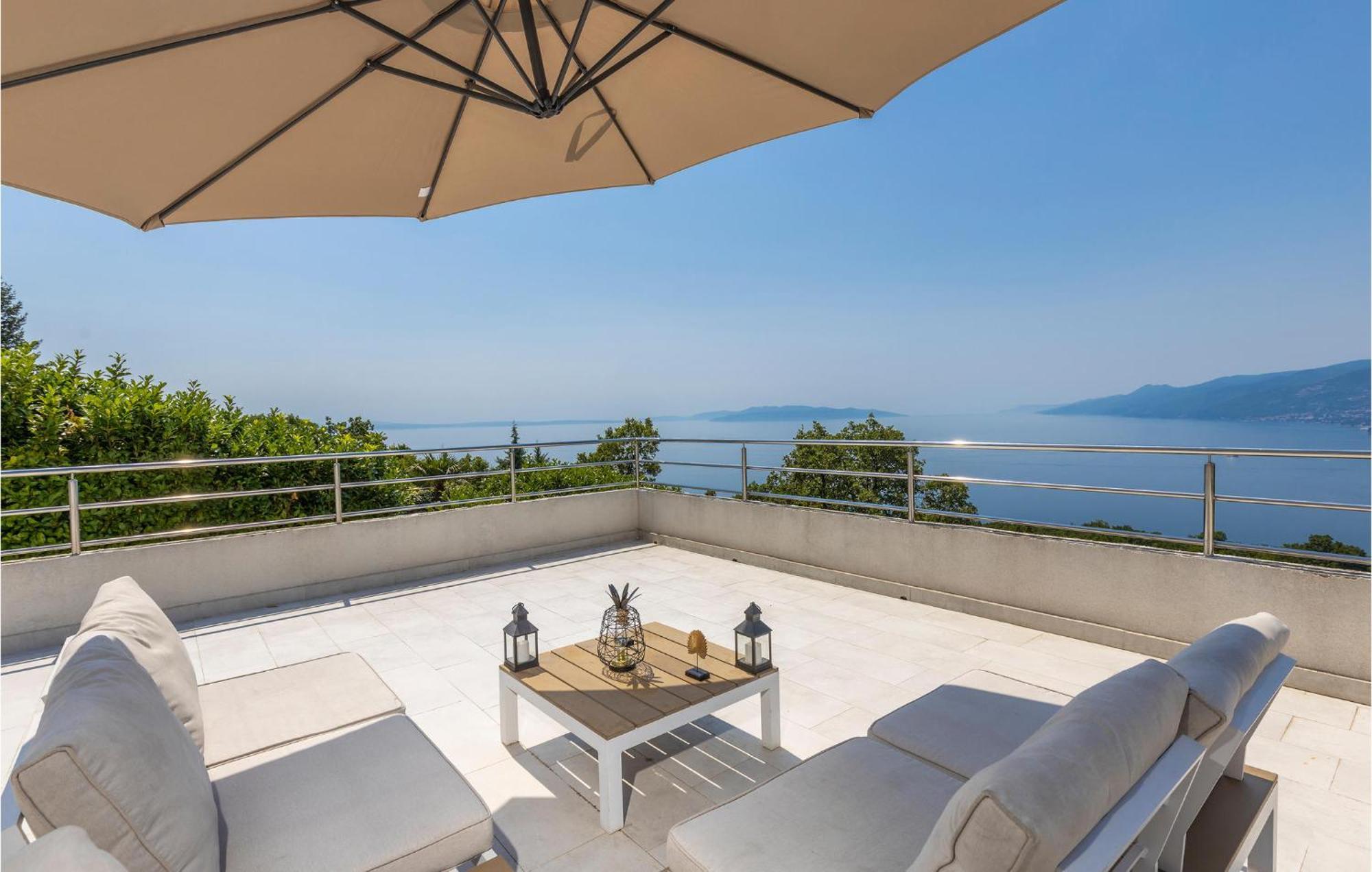 Amazing Apartment In Rijeka With Wifi Dış mekan fotoğraf